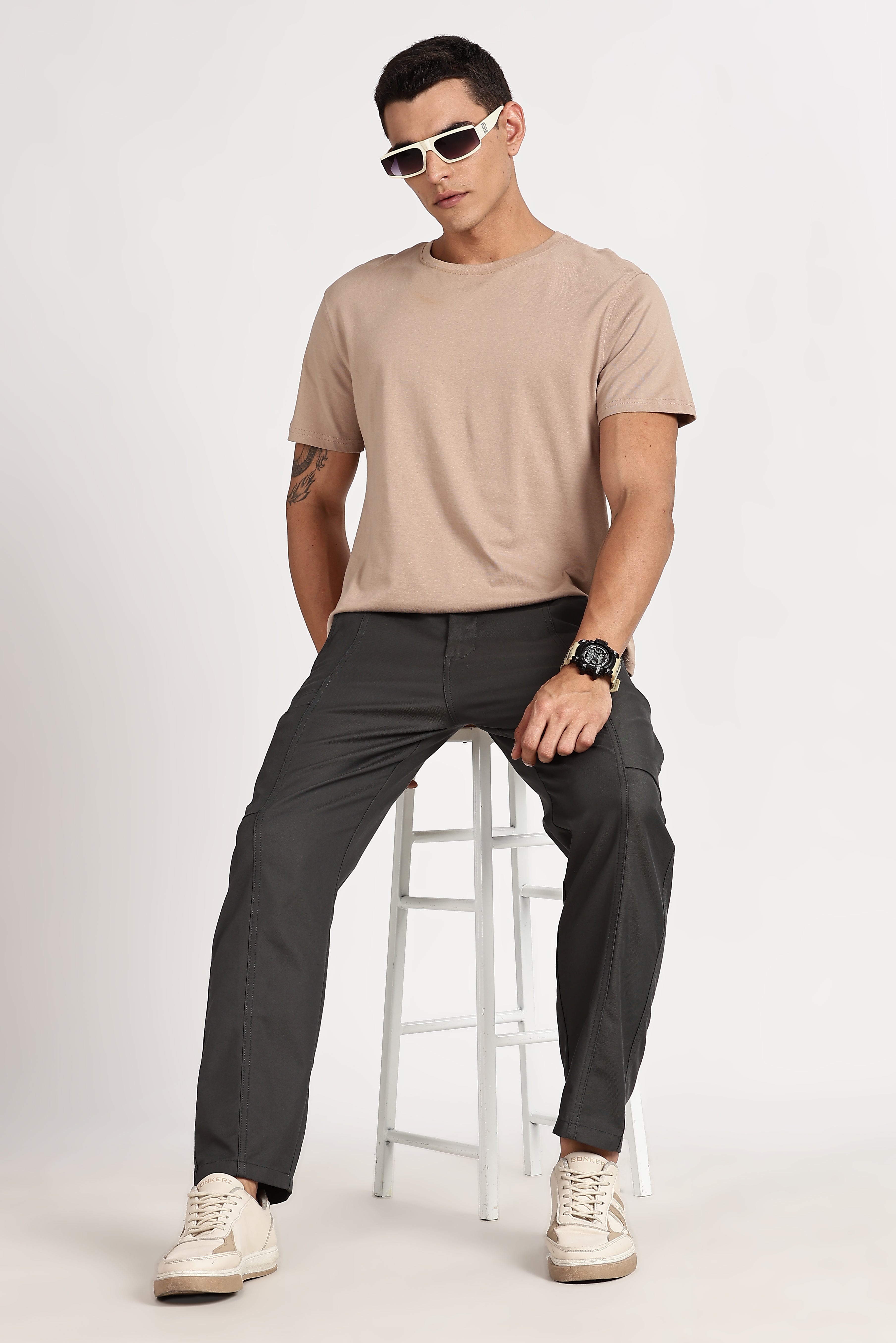 Color Hunt Men's Dark Grey Multi-Pocket Regular Fit Trousers