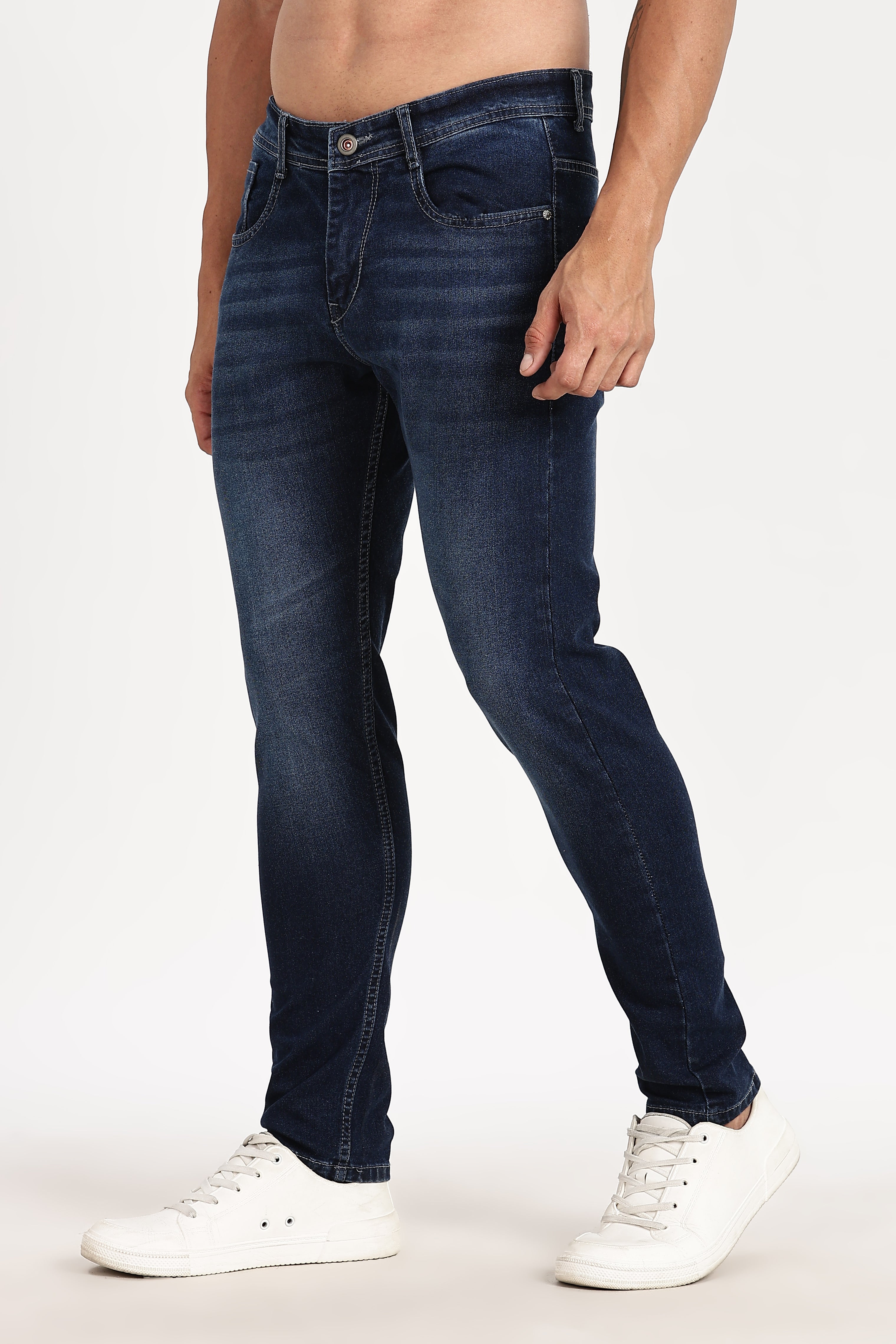 Color Hunt Men's Dark Blue Full Length Regular Fit Washed Denim Jeans