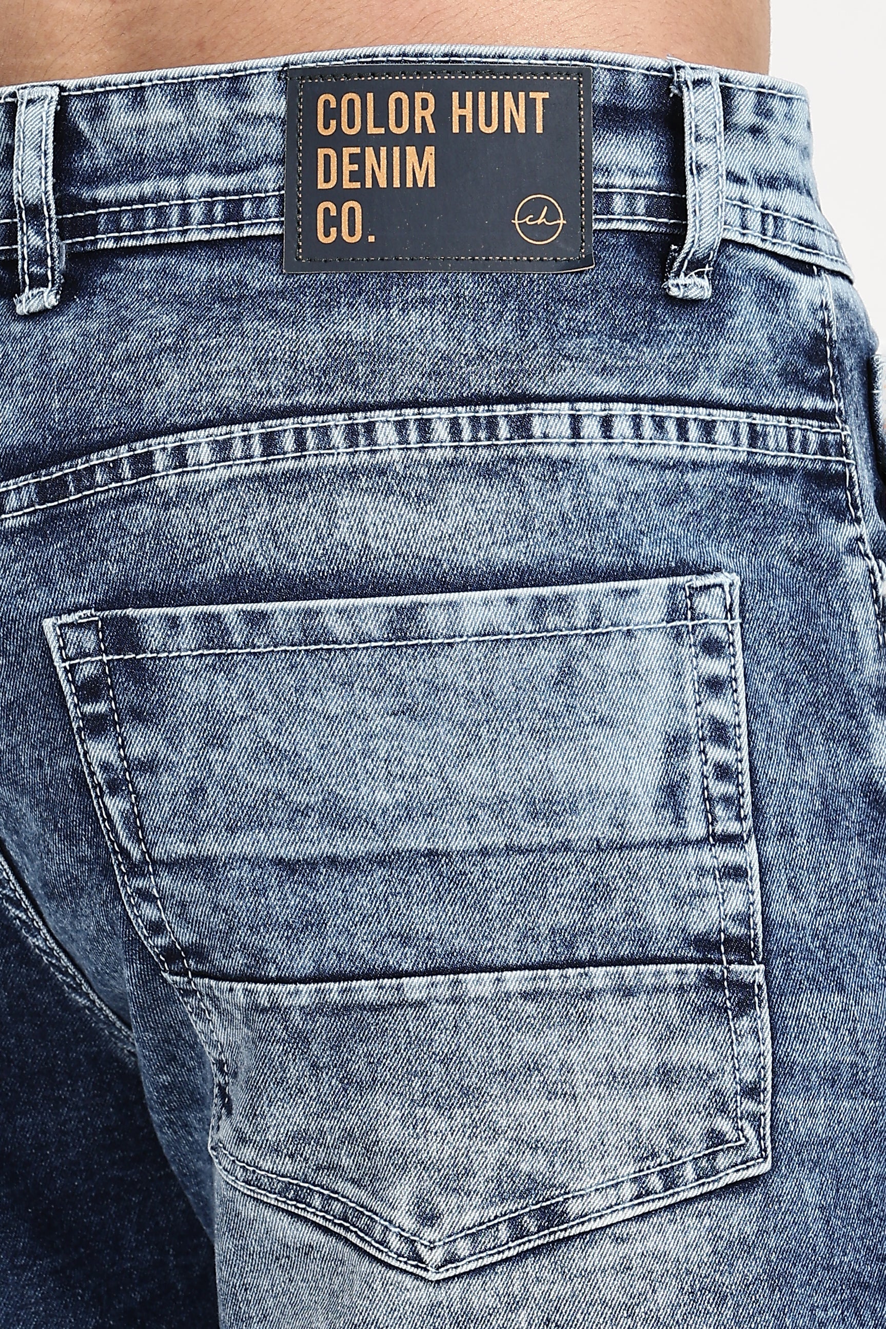 Color Hunt Men's Blue Regular Fit Washed Denim Jeans