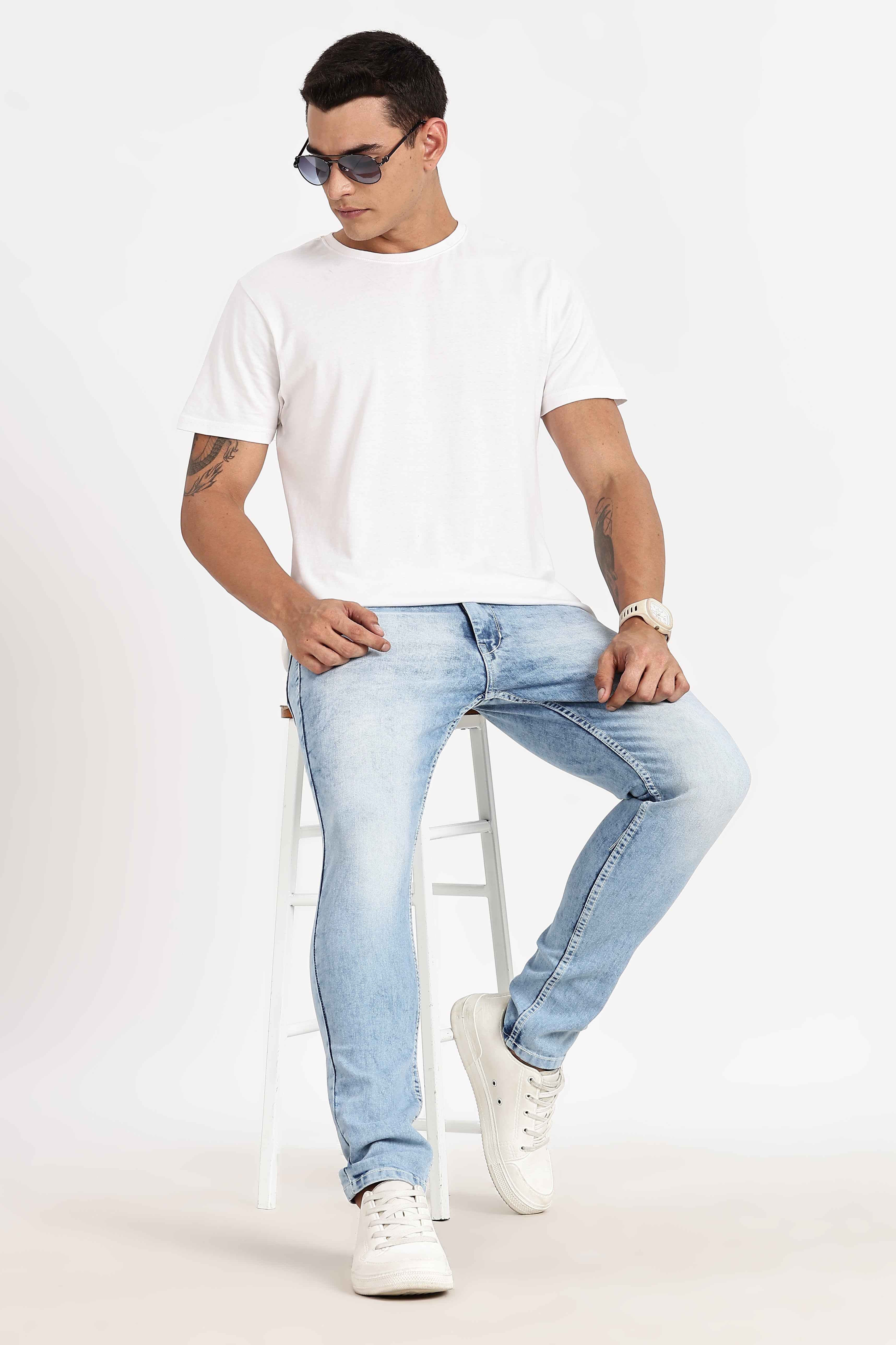Color Hunt Men's Light Blue Full Length Washed Denim Jeans