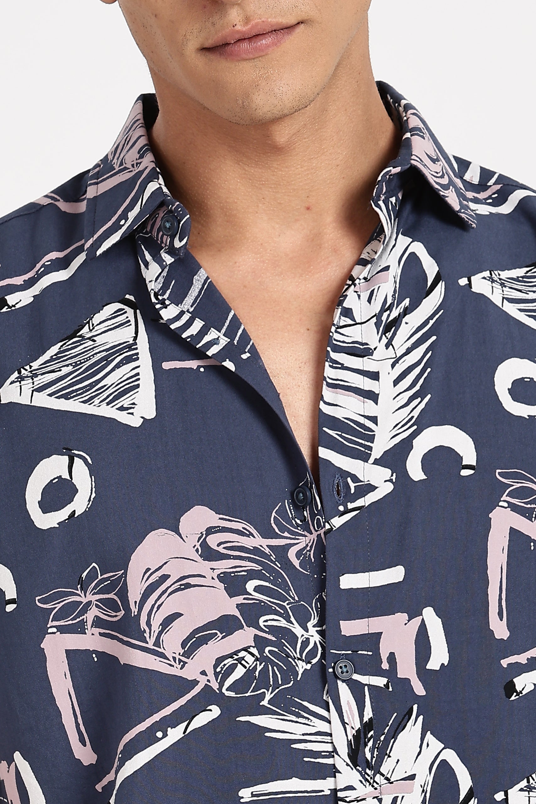 Color Hunt Men's Dark Blue Printed Half Sleeve Shirt