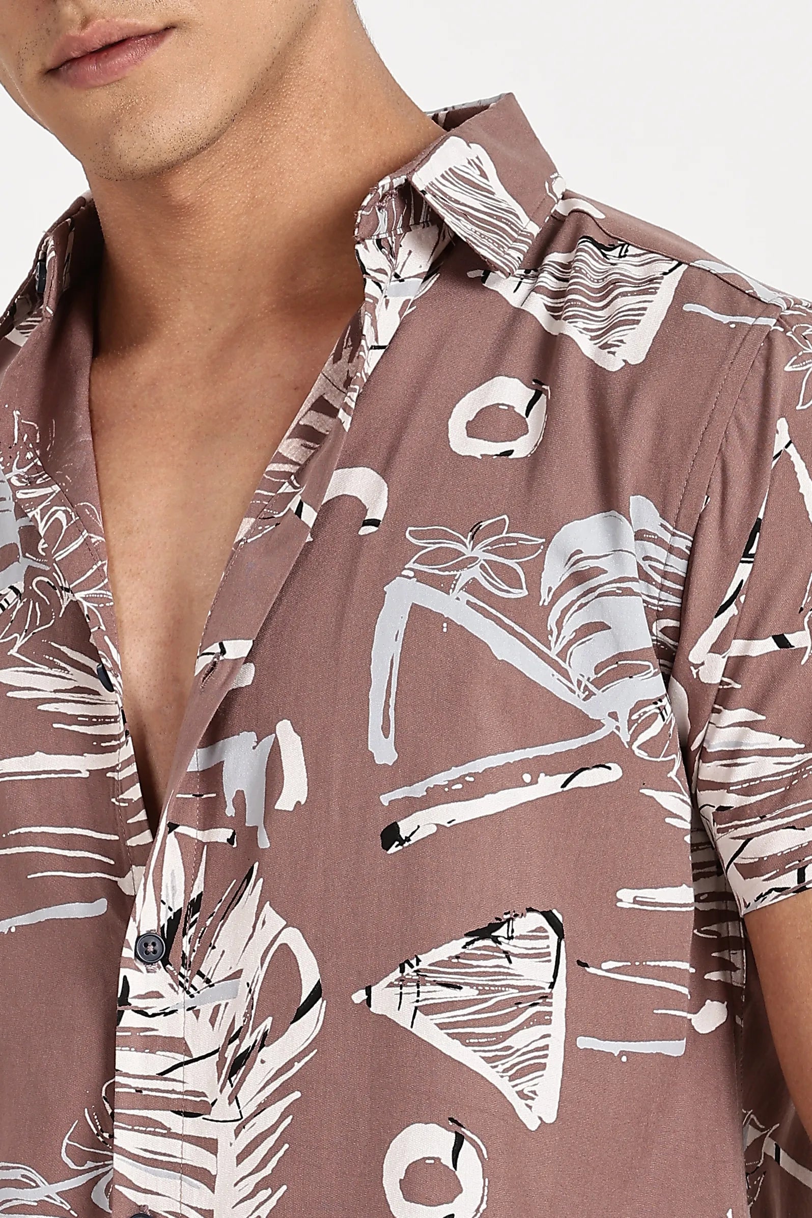 Color Hunt Men's Brown Printed Half Sleeve Poly Cotton Shirt