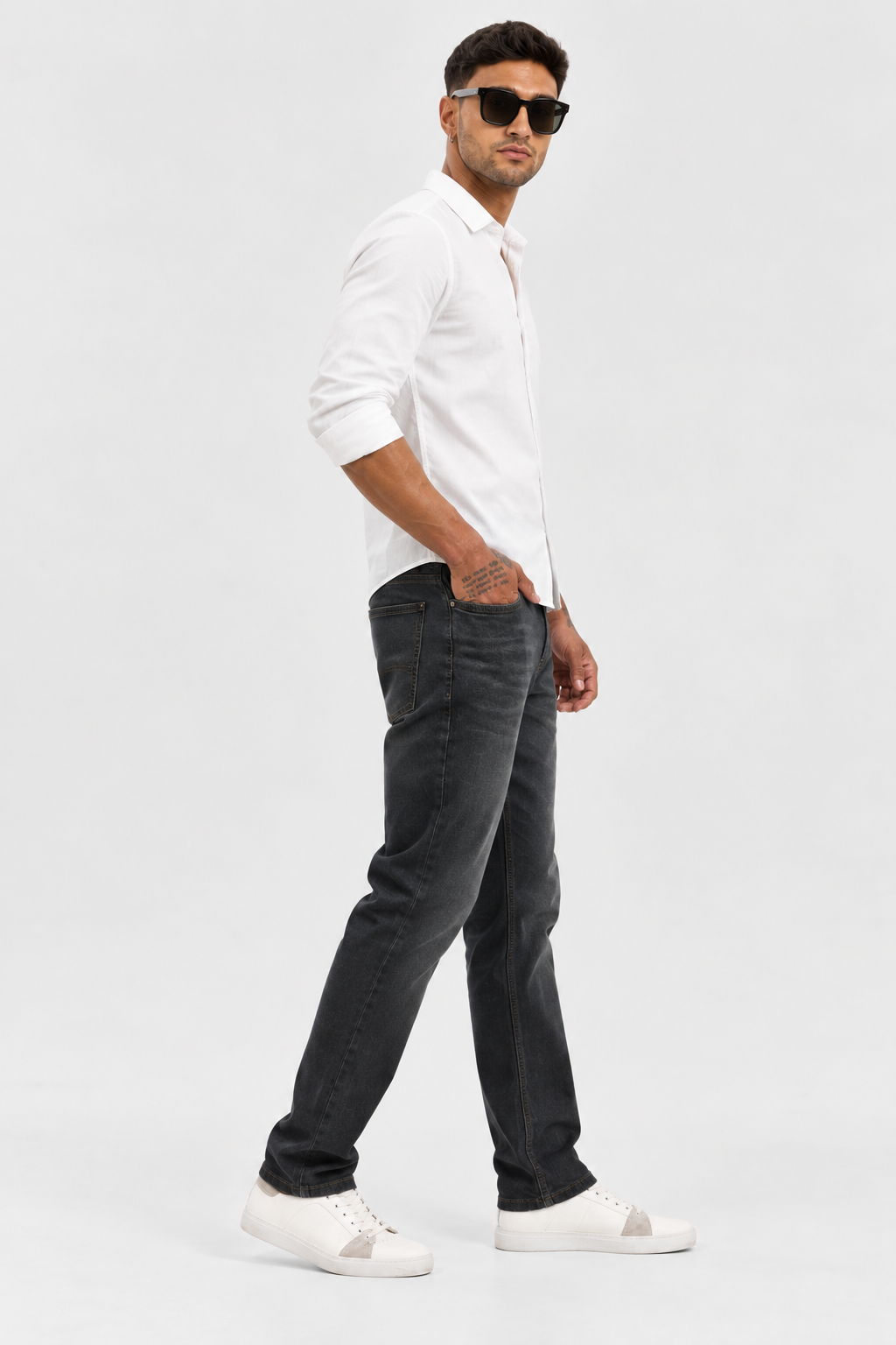Color Hunt Dark Grey Regular Fit Denim Jeans for Men