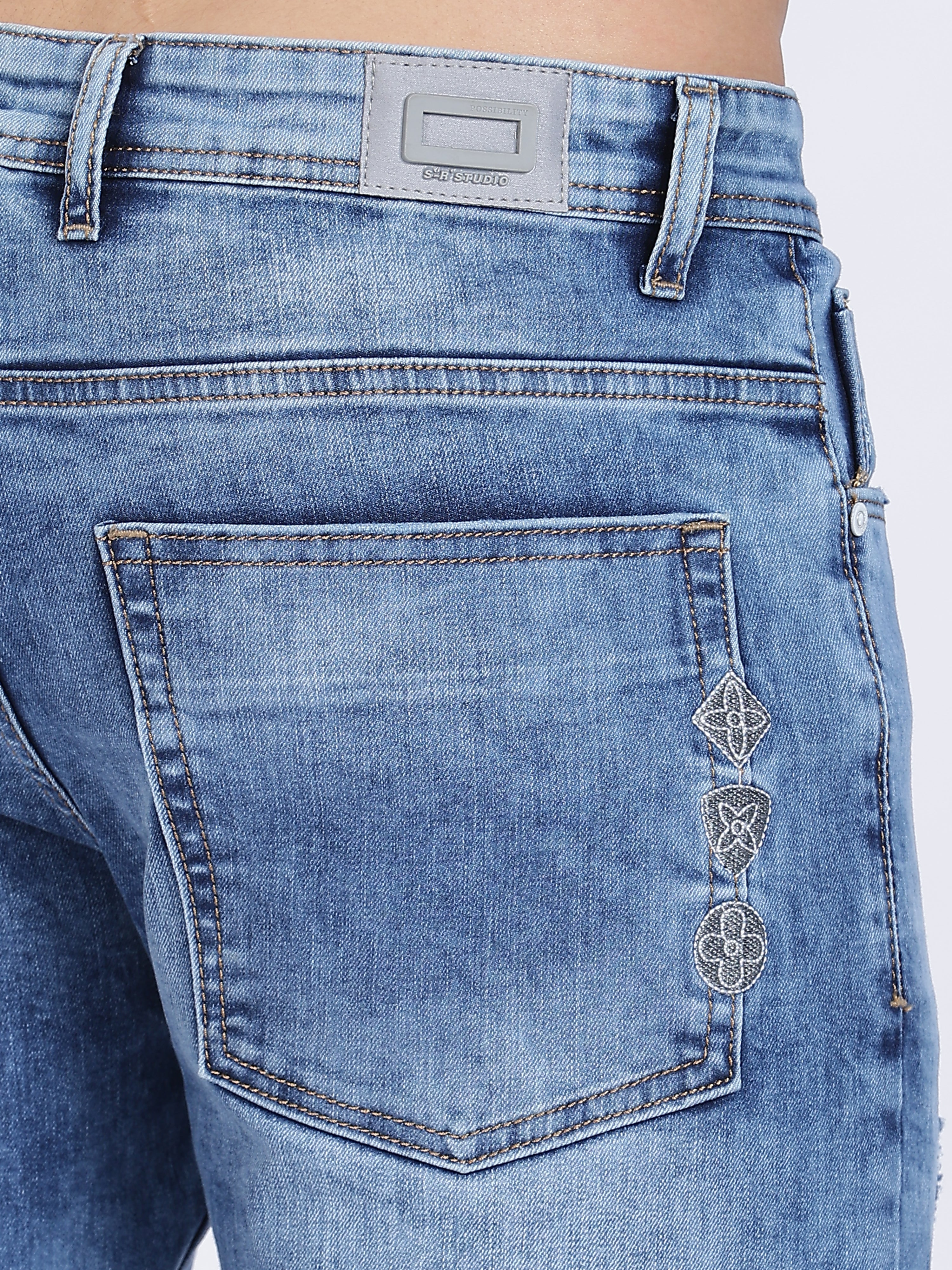 Color Hunt Men's Blue Ripped Full Length Denim Jeans