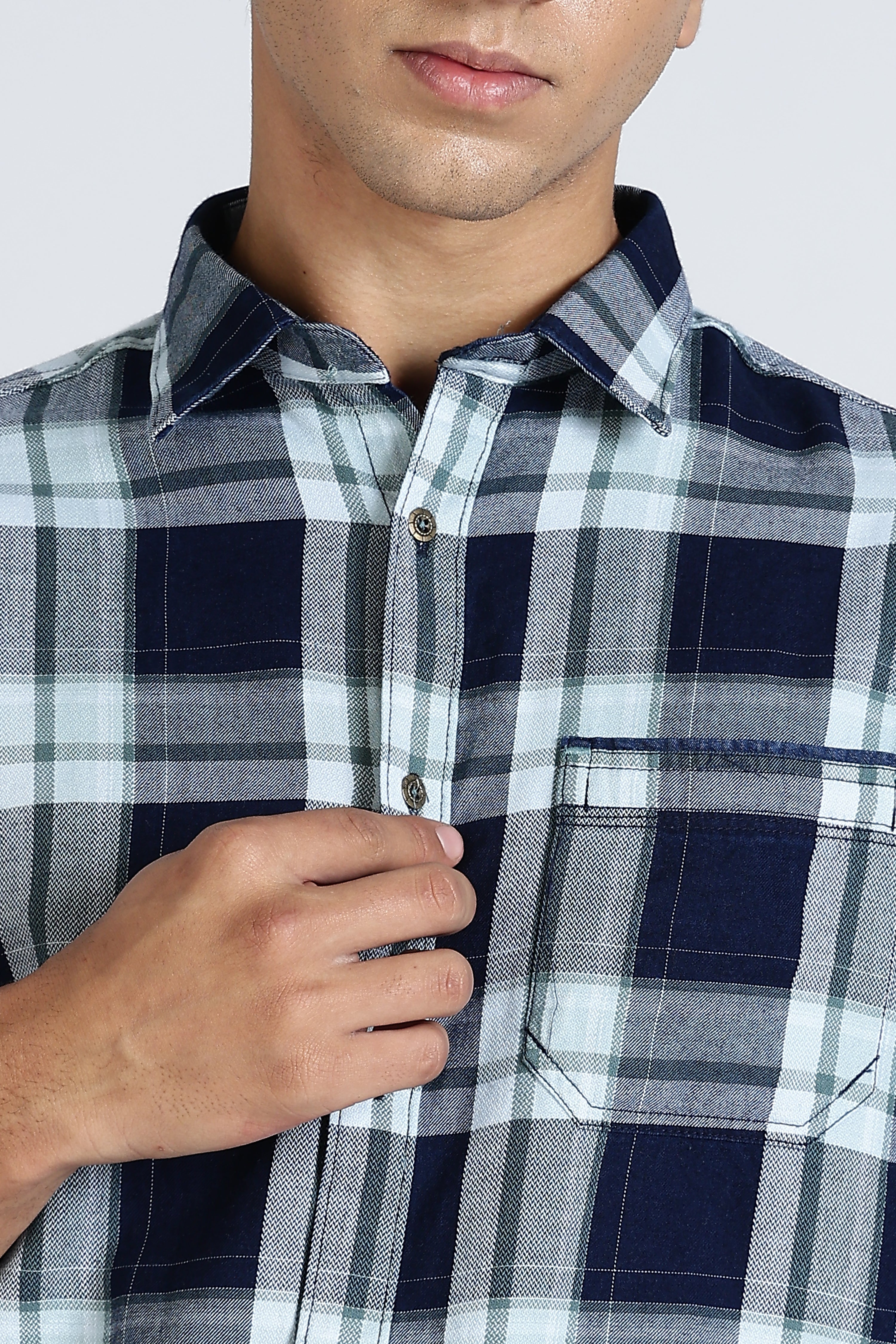 Color Hunt Men's Blue Pure Cotton Full Sleeve Checkered Shirt