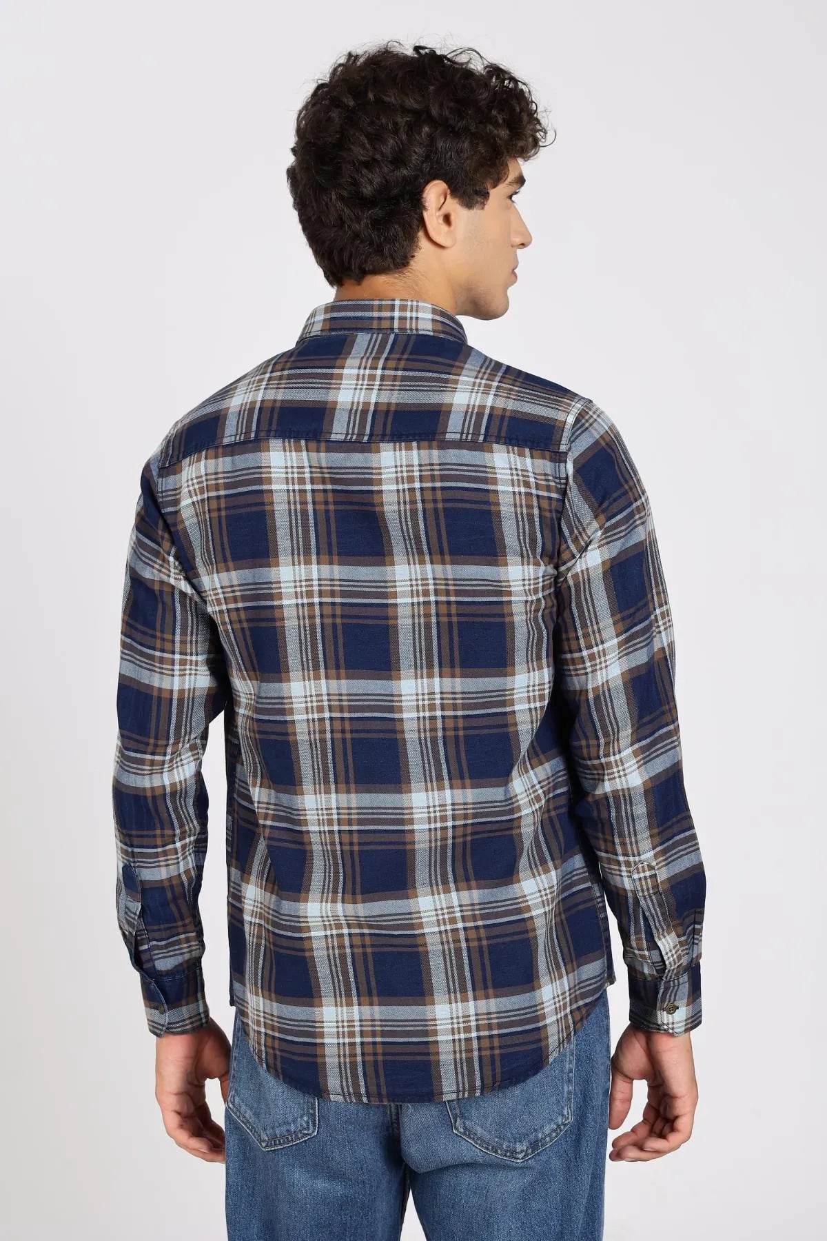 Color Hunt Men Checkered Casual Blue Shirt