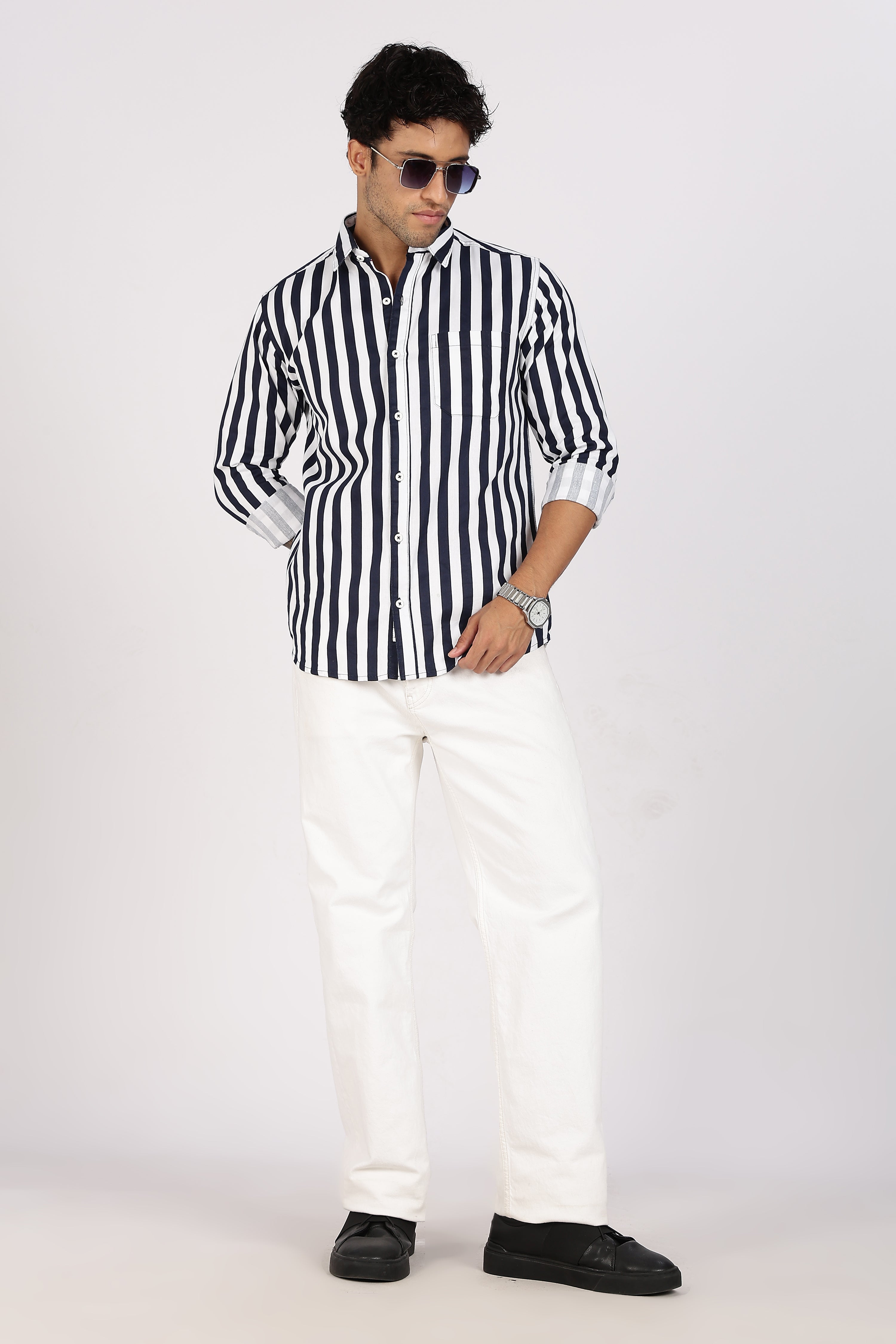 Color Hunt Men's White & Blue Striped Pure Cotton Full Sleeve Shirt
