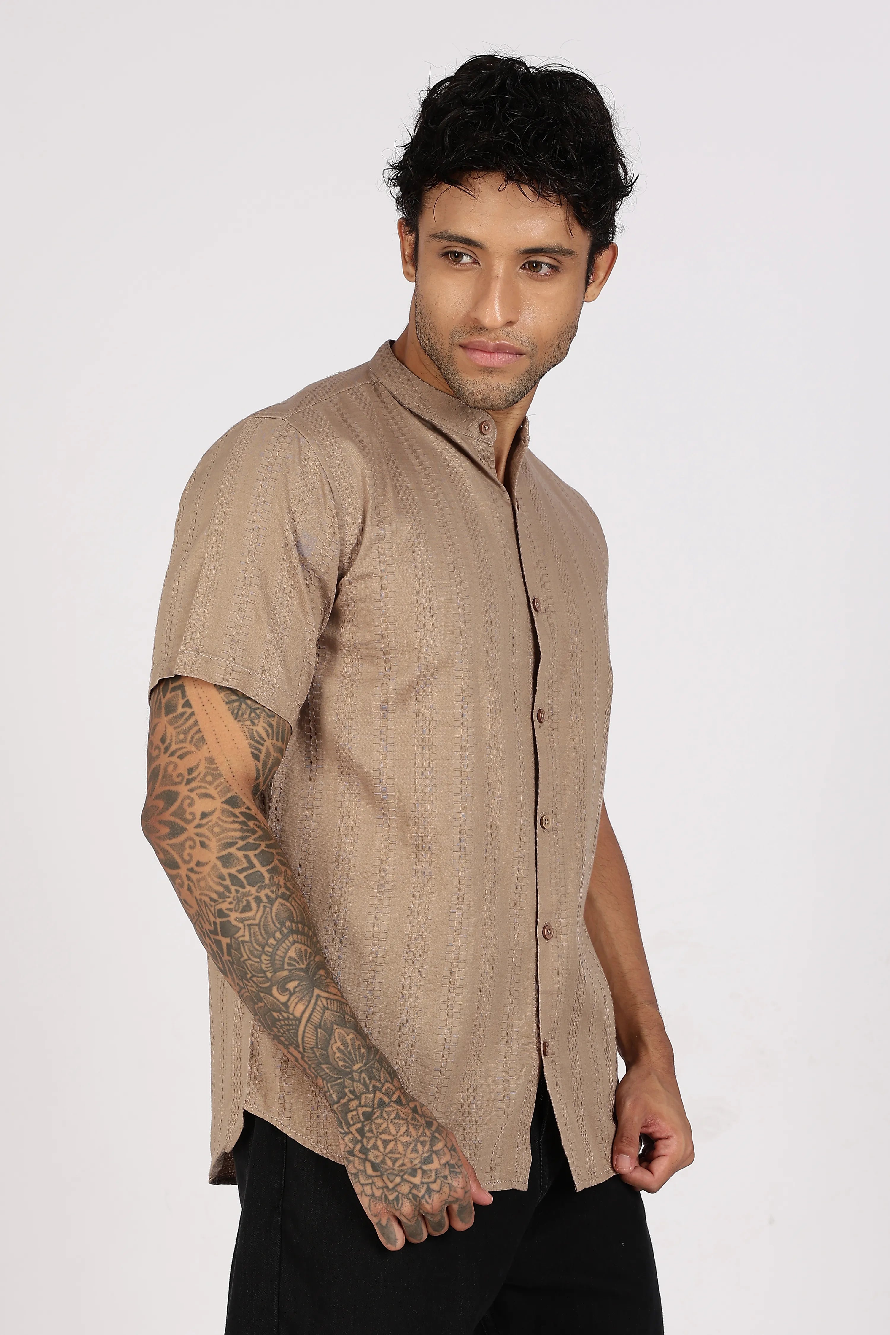 Color Hunt Men's Brown Pure Cotton Half Sleeve Shirt