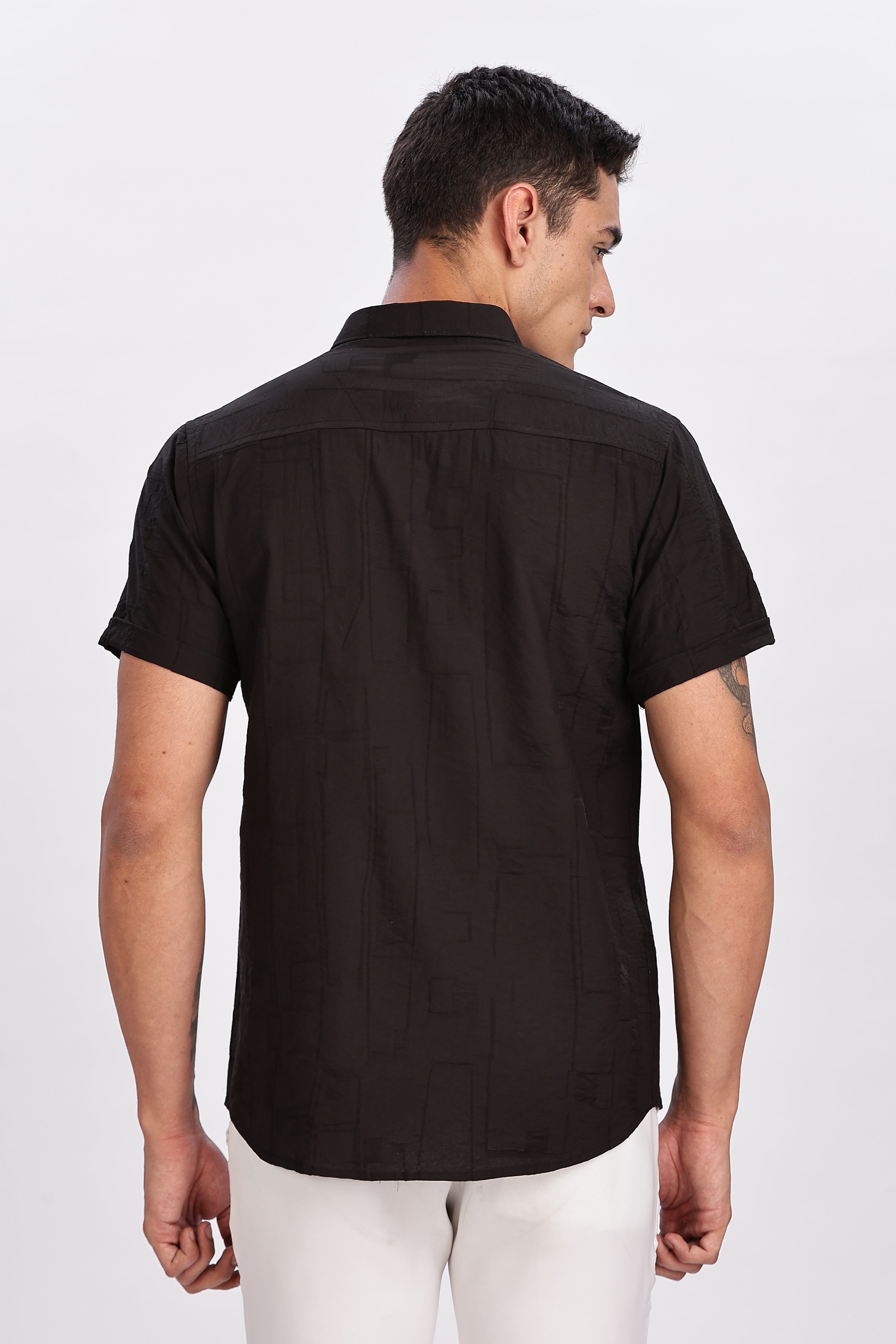 Color Hunt Men's Black Printed Jaquard Half Sleeve Shirt