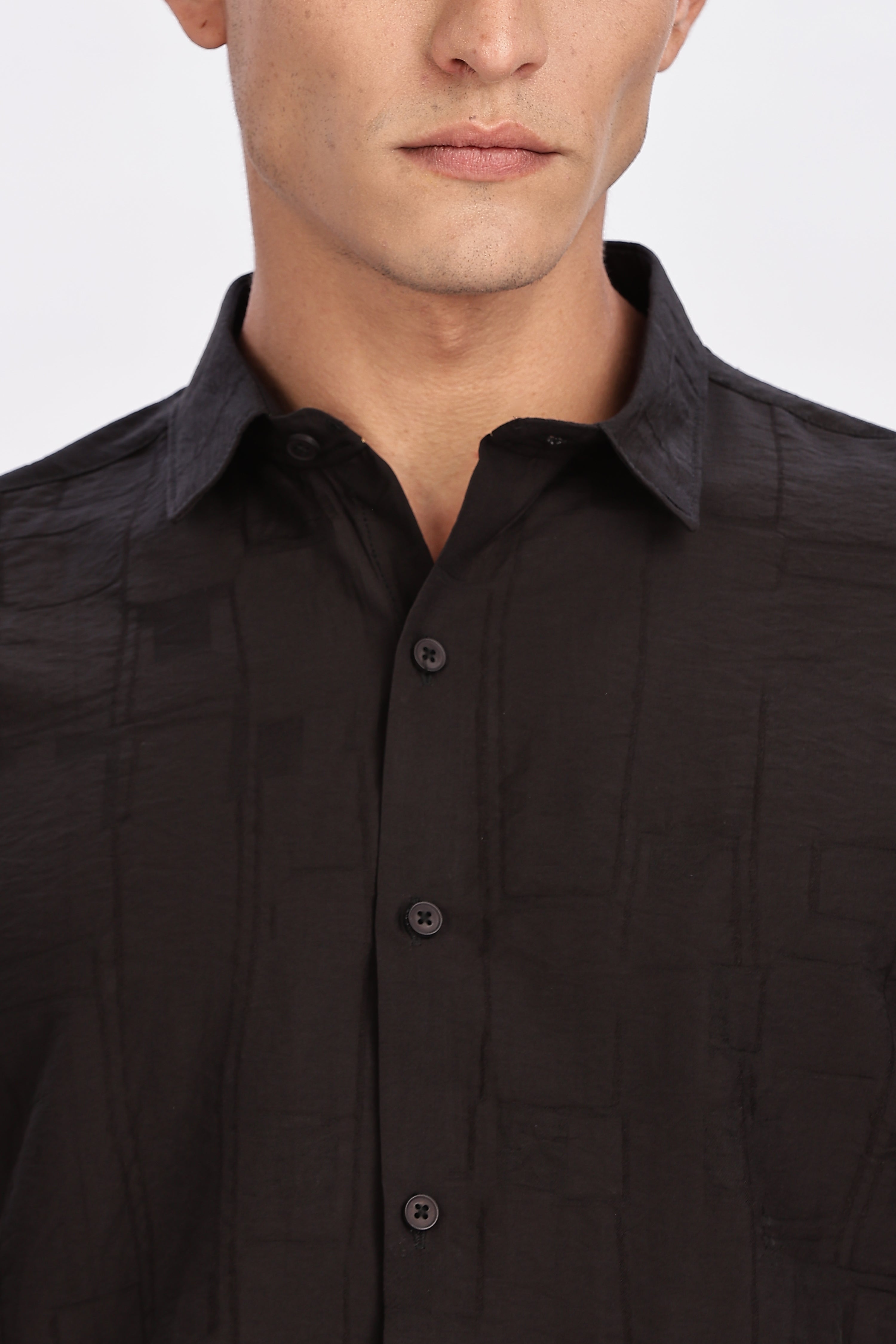 Color Hunt Men's Black Printed Jaquard Half Sleeve Shirt